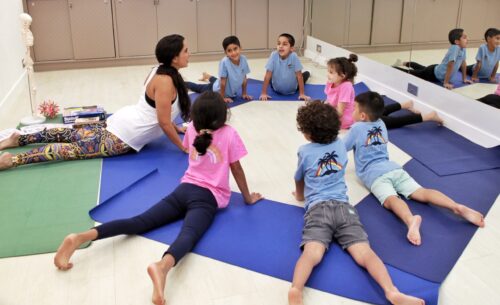You are currently viewing Simple Yoga Poses for Kids to Boost Focus & Concentration