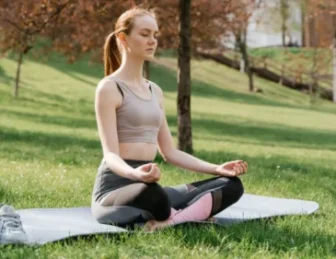 Best 10 Eco-Friendly Yoga Mats: Sustainable, Non-Toxic & Affordable Options